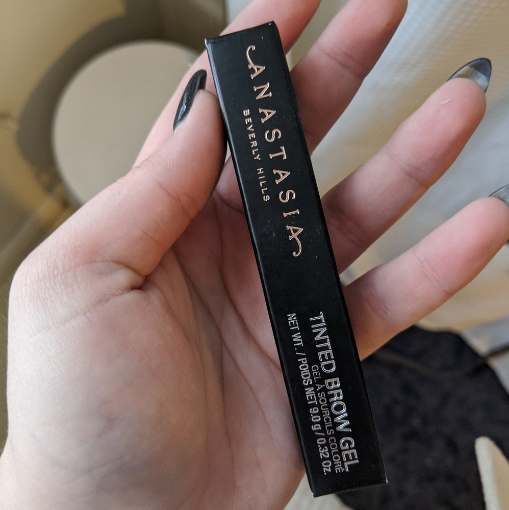 BNIB Anastasia chocolate brow gel